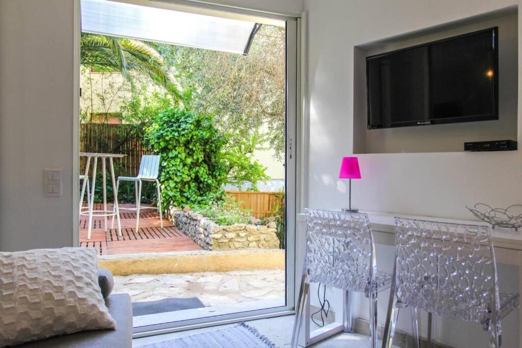 Appartement Lumineux Avec Terrasse Jardin Et Acces Piscine Villefranche-sur-Mer Exterior foto